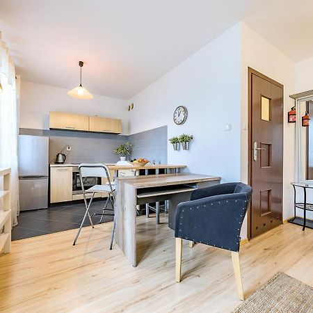 Apartament Z Balkonem I Bezplatnym Parkingiem Gdańsk Exteriör bild