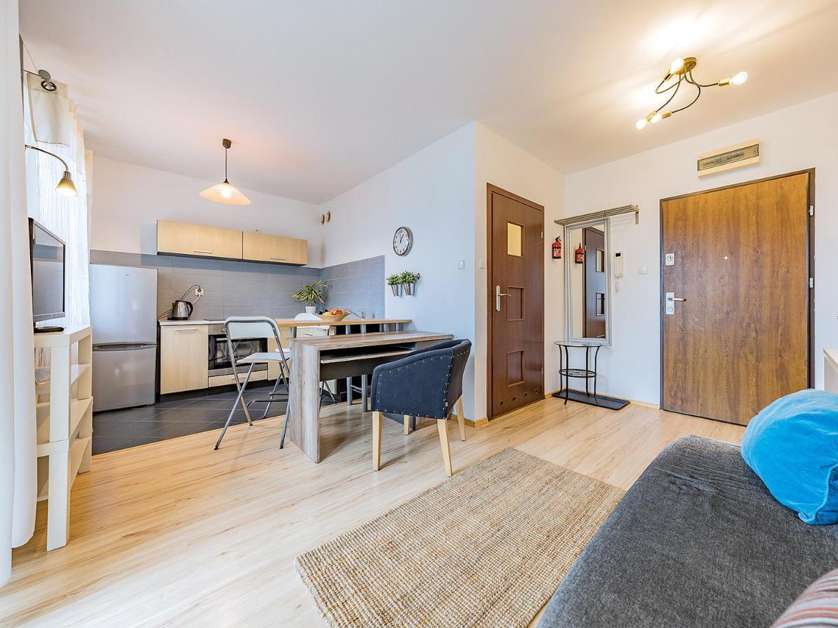 Apartament Z Balkonem I Bezplatnym Parkingiem Gdańsk Exteriör bild