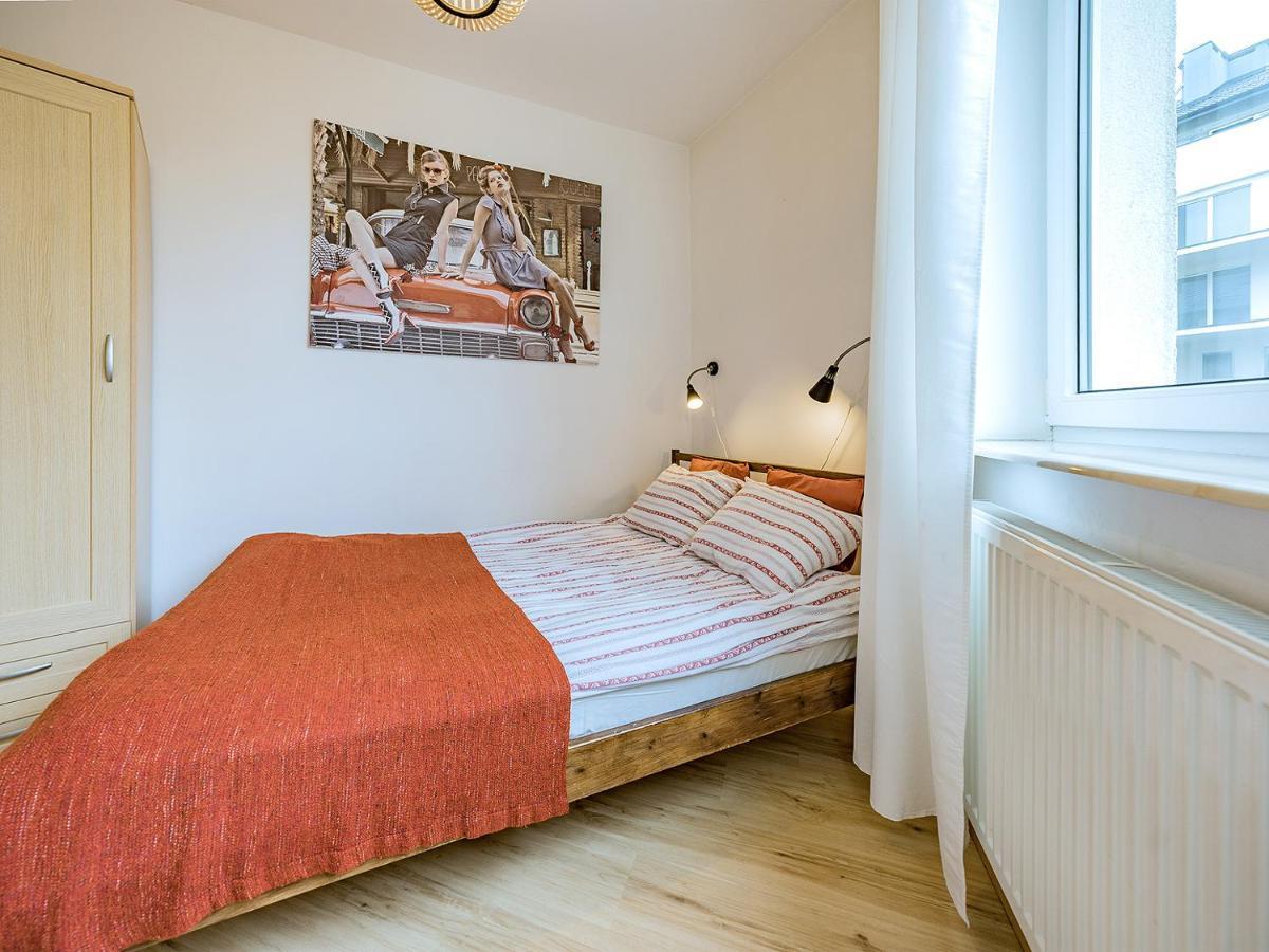 Apartament Z Balkonem I Bezplatnym Parkingiem Gdańsk Exteriör bild