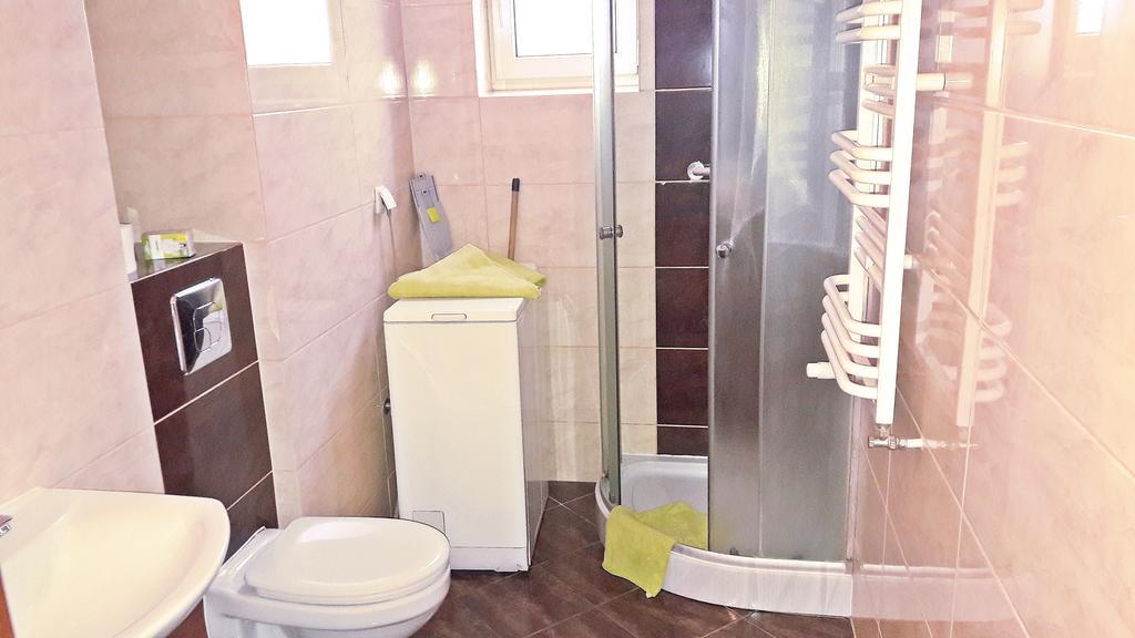 Apartament Z Balkonem I Bezplatnym Parkingiem Gdańsk Exteriör bild